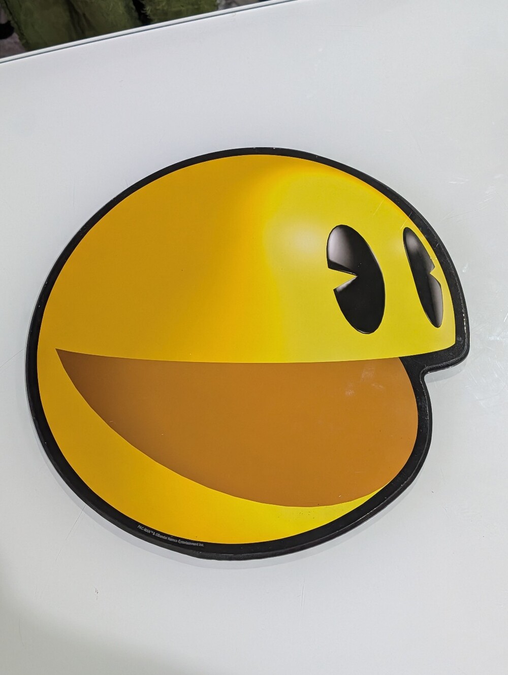 Bandai Namco Pac-Man Wood Wall Plaque Sign – 12" x 12" in Hanging Picture